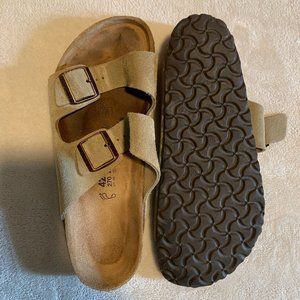 Men or Women's Soft Footbed Birkenstocks size 42